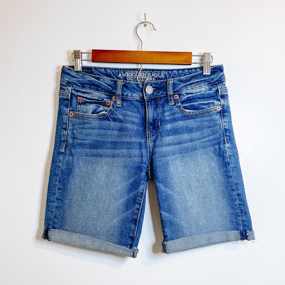 American Eagle Bermuda Shorts Size 4